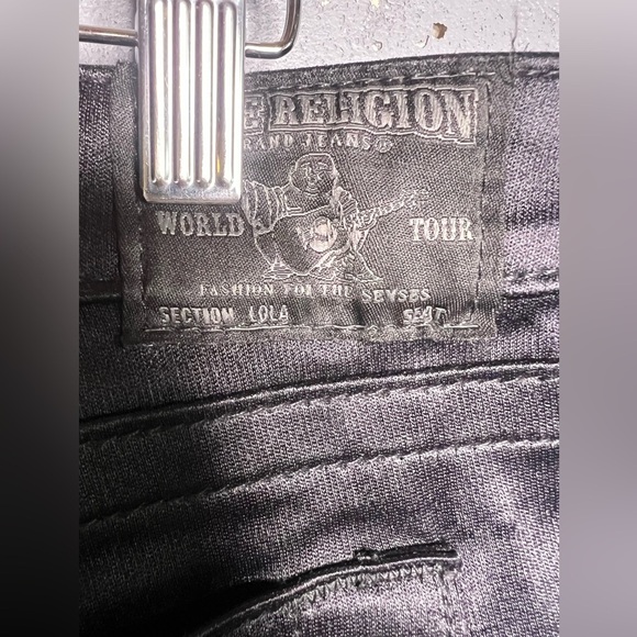 True Religion Vintage satin shiny Capris. Size 32 - Picture 6 of 13